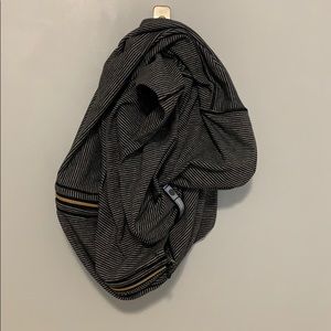 Lululemon Vinyasa Scarf Grey Stripes